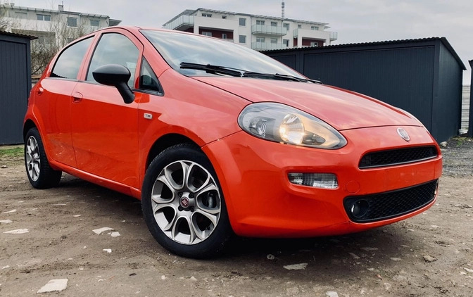 Fiat Punto Evo cena 14900 przebieg: 60000, rok produkcji 2017 z Września małe 326